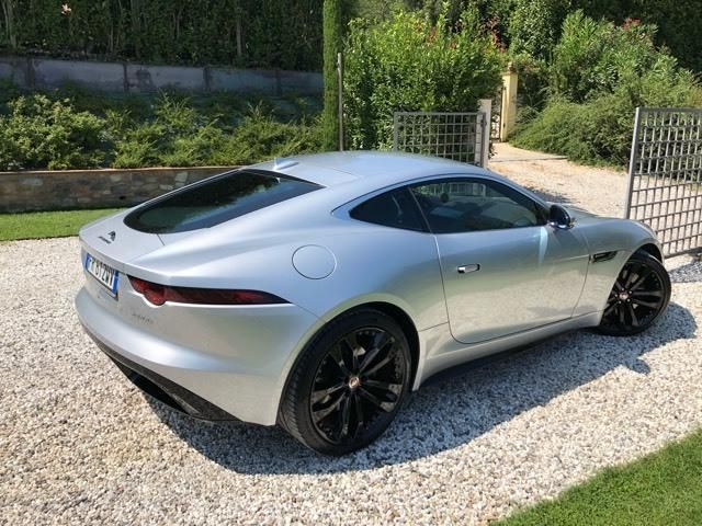 Jaguar F-Type 2.0 Benzina 300 CV (2018) in Toscana ...