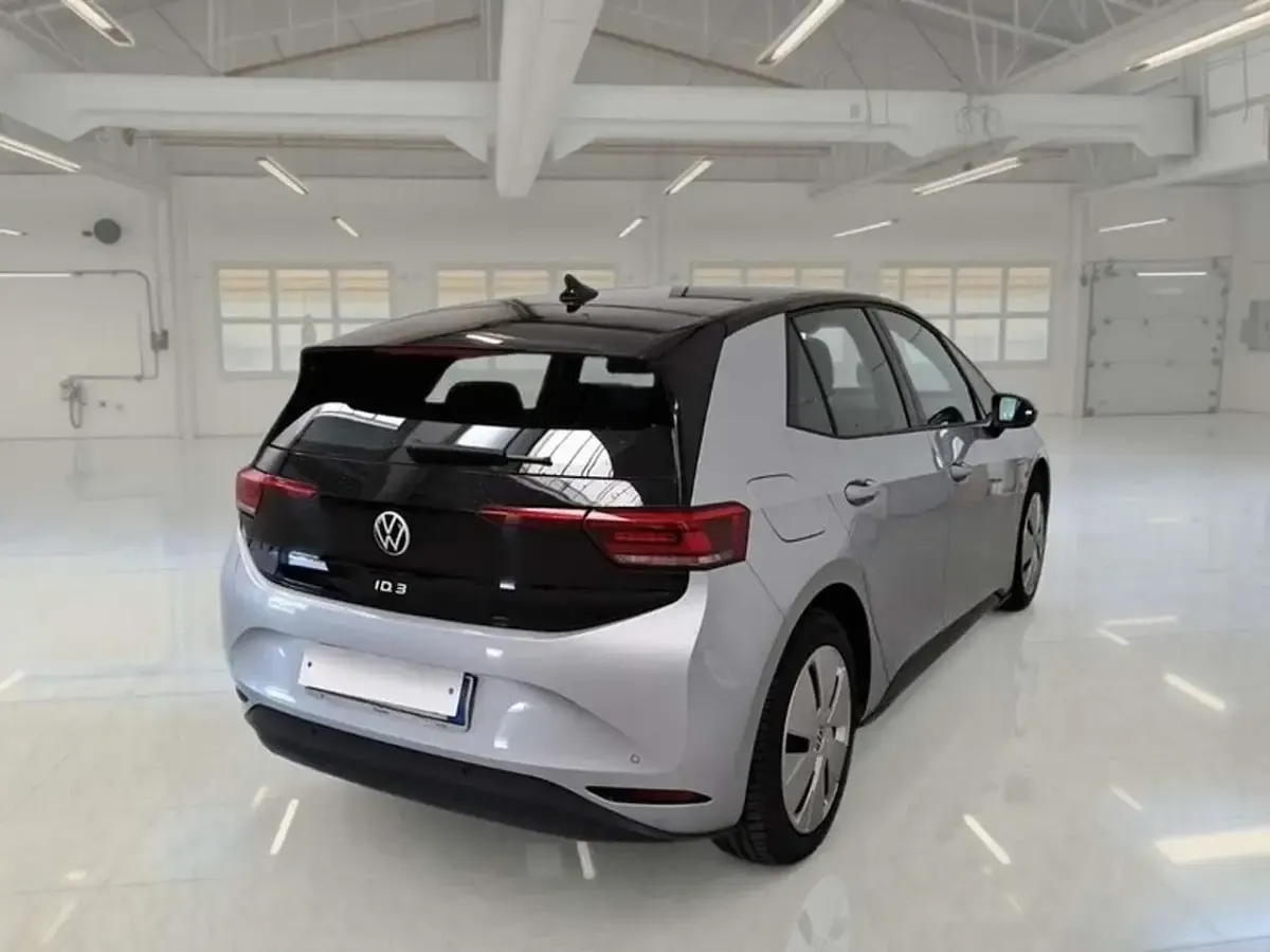 Usata VW ID.3 Pro Performance 69 kW (95 CV) 2023 Grigio Utilitaria