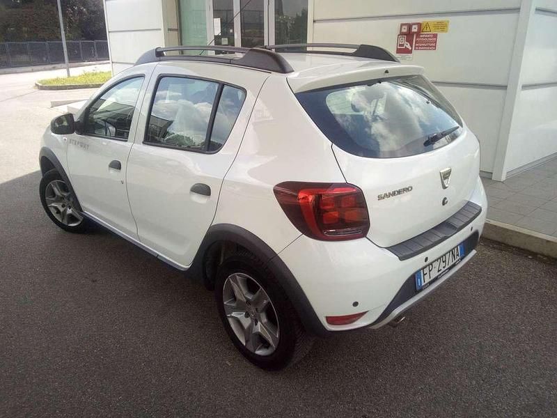Usata Dacia Sandero Stepway 90 CV (66 kW) 2018 Bianco Berlina
