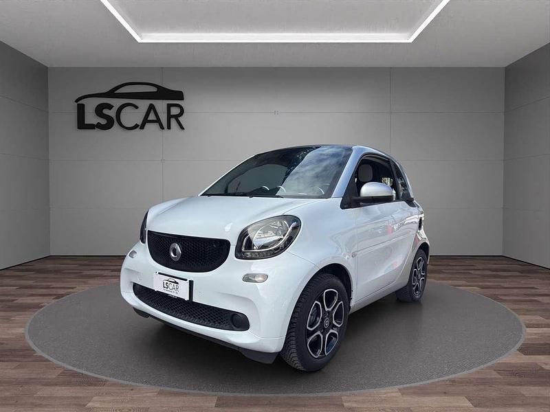 Usata Smart ForTwo Coupé Passion 71 CV (52 kW) 2015 Bianco Utilitaria