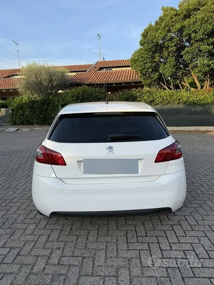 Usata Peugeot 308 131 CV (96 kW) 2021 Bianco Berlina