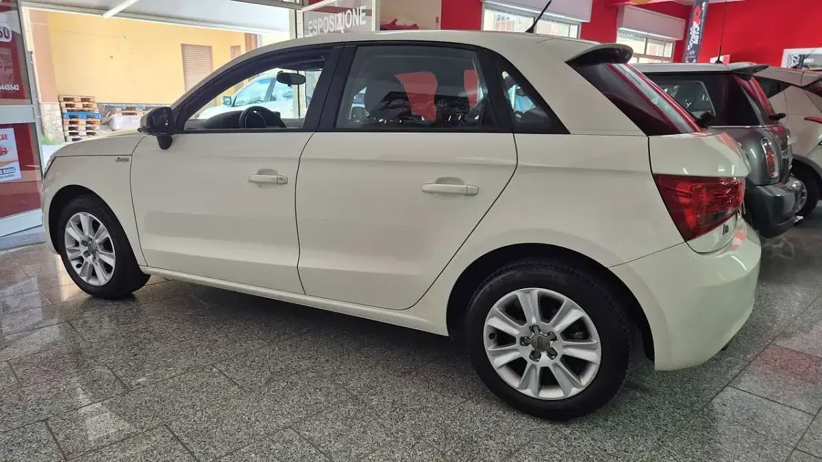 Usata Audi A1 Sportback Attraction 90 CV (66 kW) 2014 Other Utilitaria