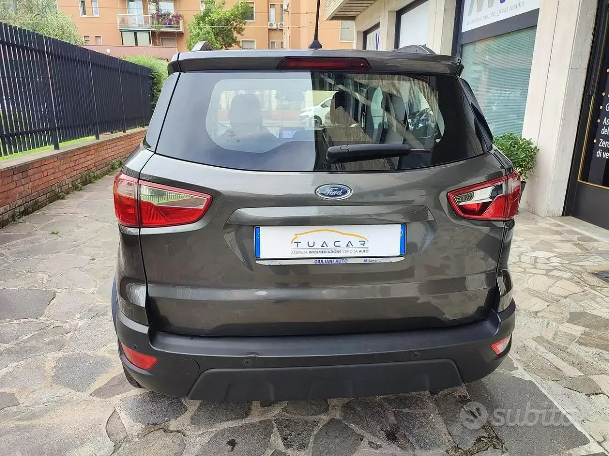 Usata Ford Ecosport 101 CV (74 kW) 2019 Grigio SUV
