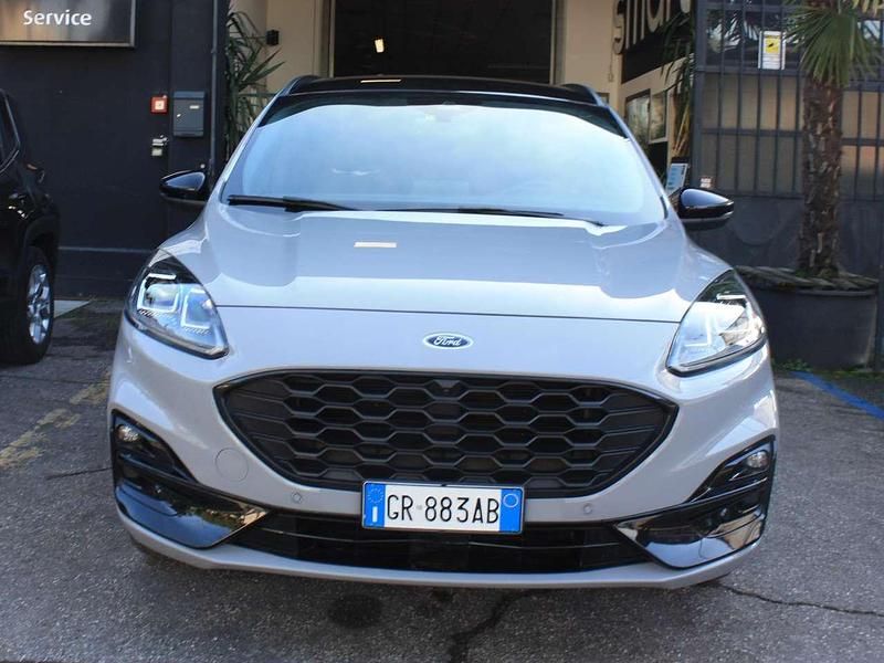 Usata Ford Kuga ST-Line X 152 CV (111 kW) 2023 Grigio SUV