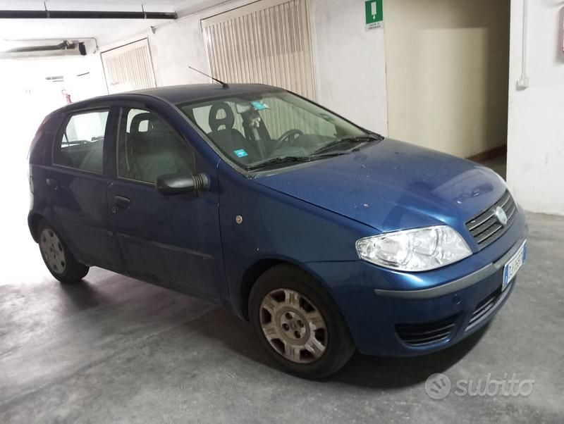 Usata Fiat Punto 69 CV (50 kW) 2003 Blu Utilitaria