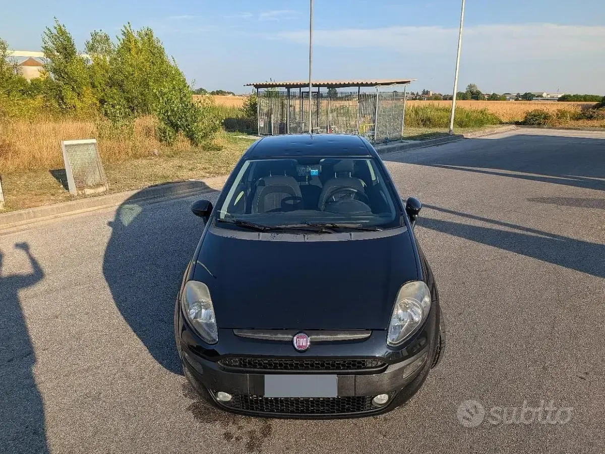 Usata Fiat Punto Evo Sport 135 CV (99 kW) 2010 Nero Utilitaria