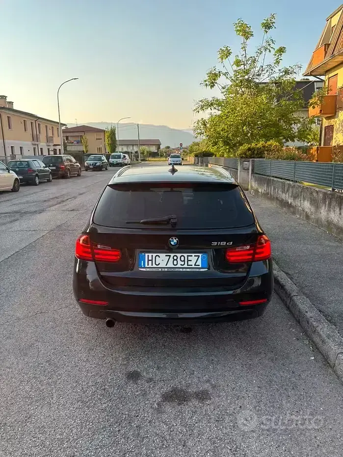 Usata BMW 318 143 CV (105 kW) 2014 Nero Station wagon