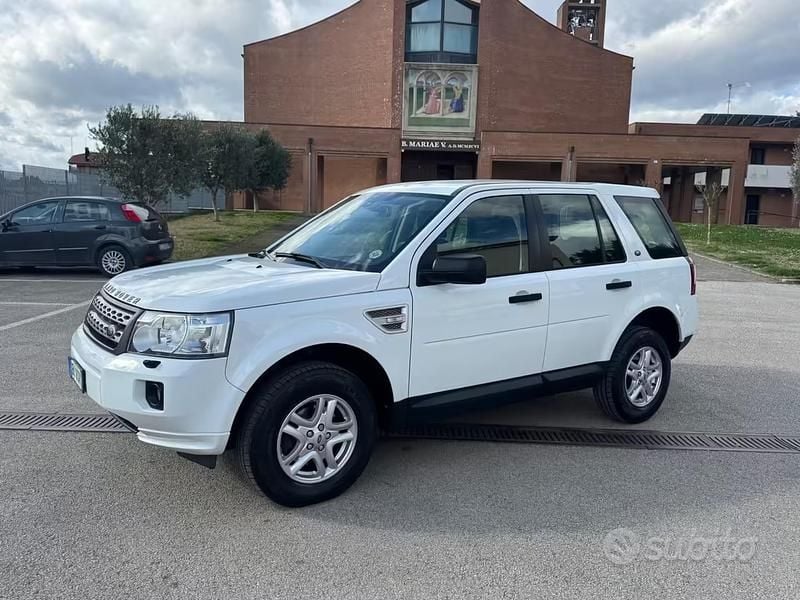 Usata Land Rover Freelander 2 HSE 149 CV (109 kW) 2012 Bianco SUV