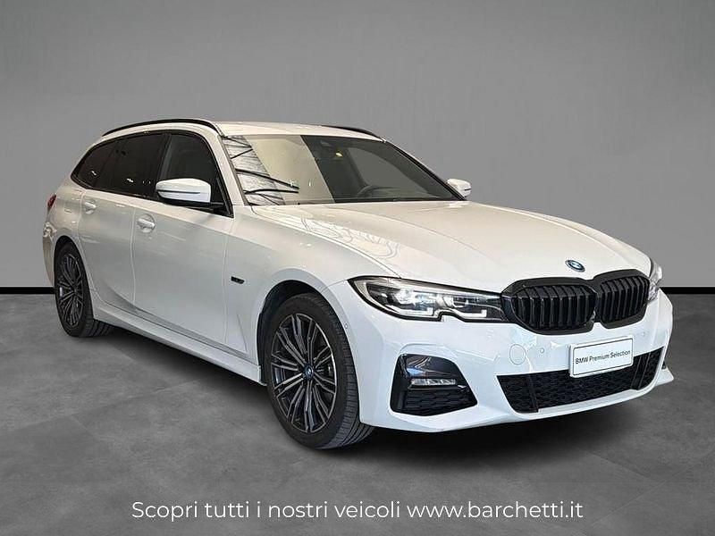 Usata BMW 320e Luxury Line 204 CV (150 kW) 2022 Bianco Station wagon