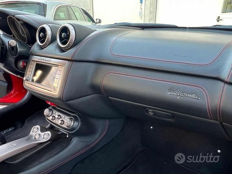 Usata Ferrari California 460 CV (338 kW) 2009 Rosso Cabrio