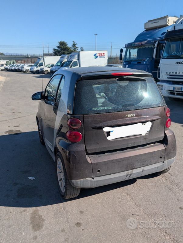Usata 2010 Smart ForTwo Coupé Due volumi | 3200 € (Super prezzo) - Immagine 1/4