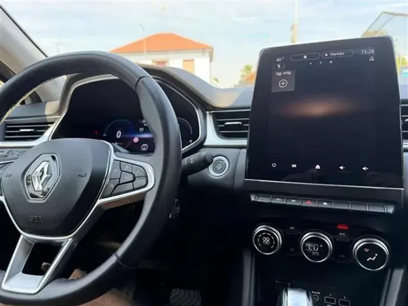 Usata Renault Captur Techno 145 CV (106 kW) 2022 Grigio scuro SUV