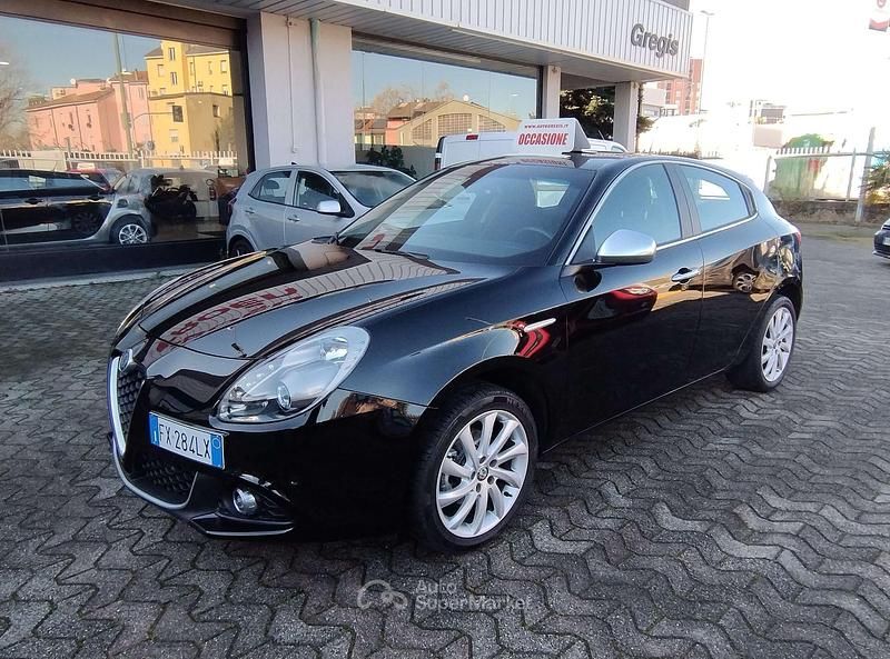 Nero Usata 2019 Alfa Romeo Giulietta Super Tre volumi | 15.300 € (Buon prezzo) - Immagine 1/4
