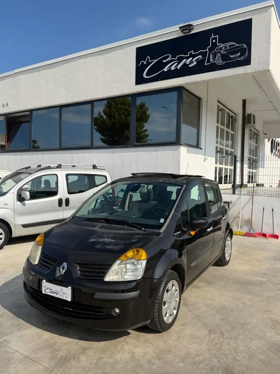 Usata Renault Modus Dynamique 106 CV (77 kW) 2005 Nero Monovolume