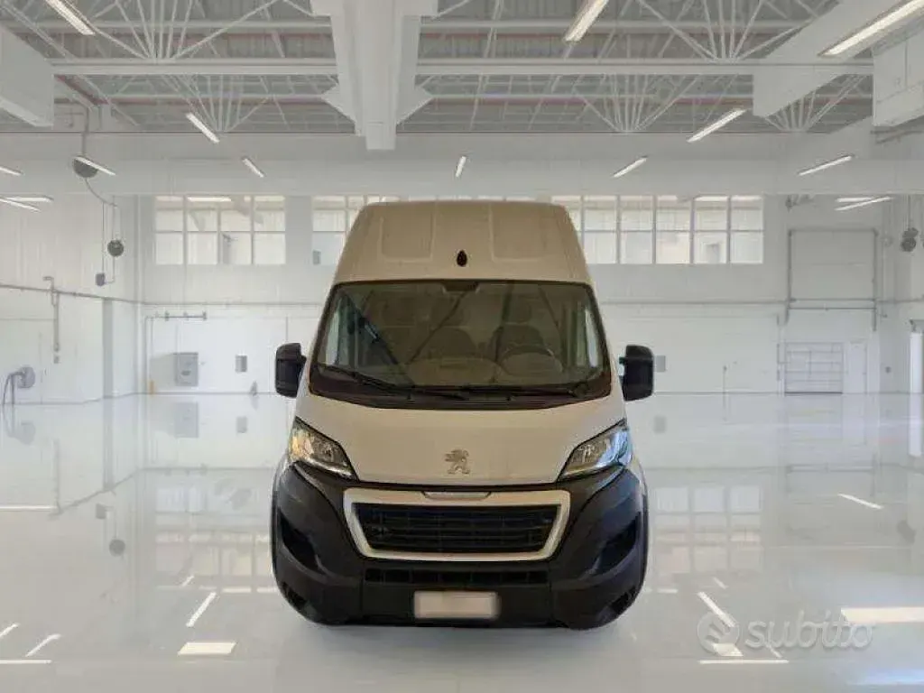 Usata Peugeot Boxer 165 CV (121 kW) 2021 Bianco Furgone