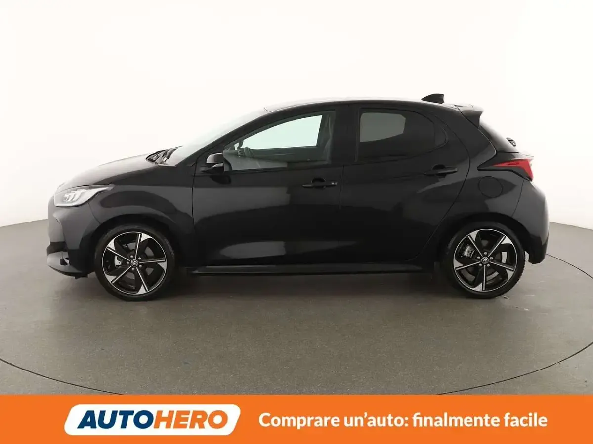 Usata Toyota Yaris Lounge 131 CV (96 kW) 2025 Nero Utilitaria