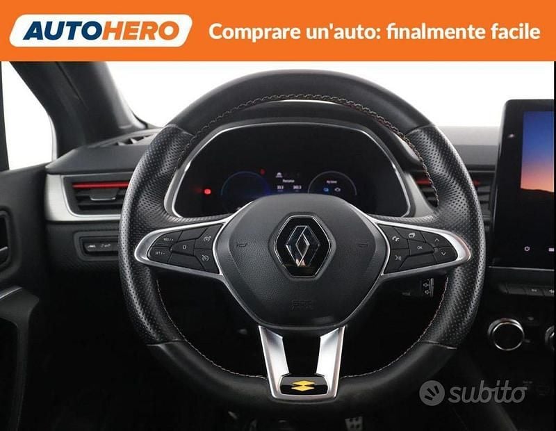 Usata Renault Captur 143 CV (105 kW) 2022 Grigio SUV