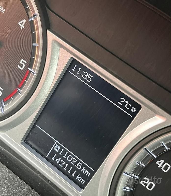 Usata Suzuki Vitara Cool 120 CV (88 kW) 2017 Bianco SUV