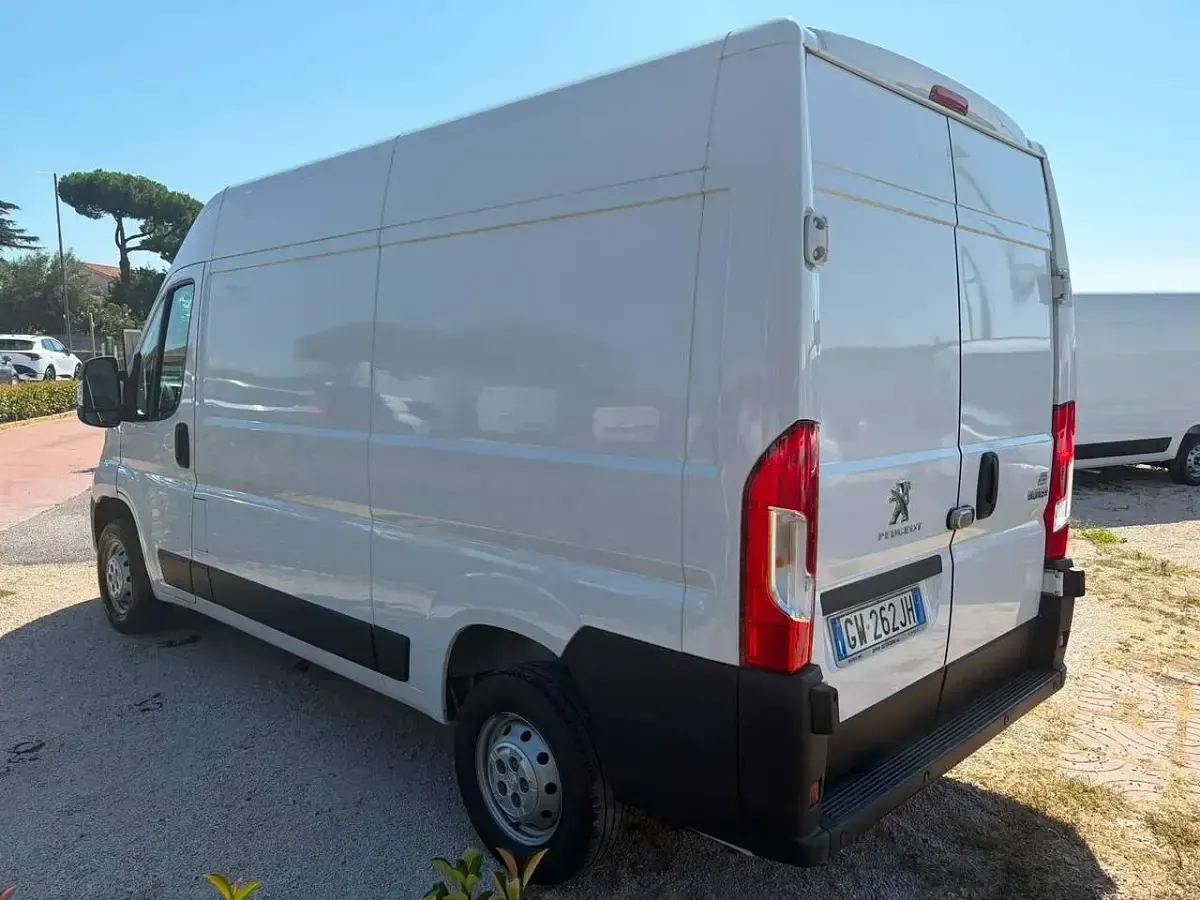 Usata Peugeot Boxer 140 CV (102 kW) 2024 Bianco Furgone