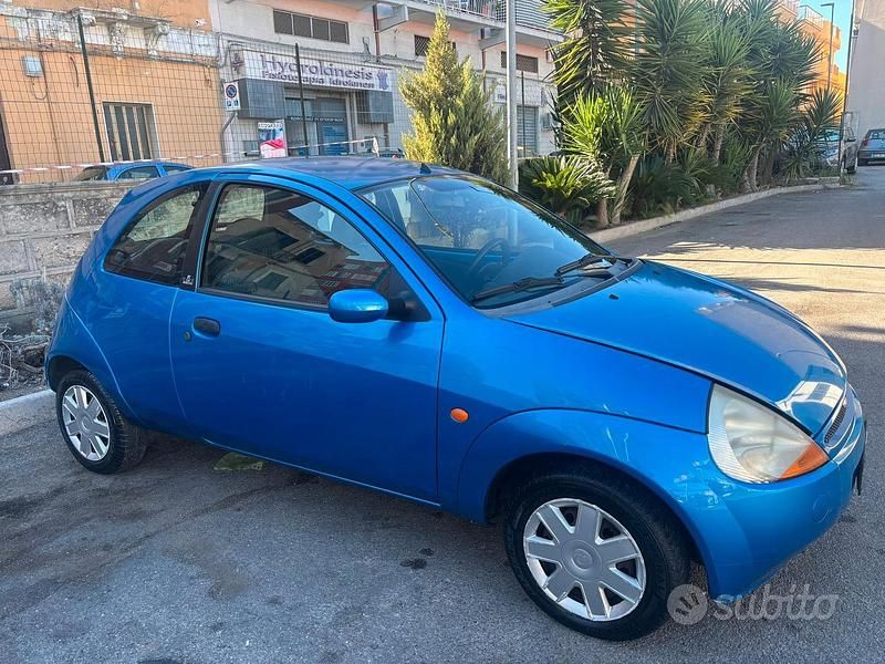 Usata Ford Ka 60 CV (44 kW) 2004 Blu Utilitaria