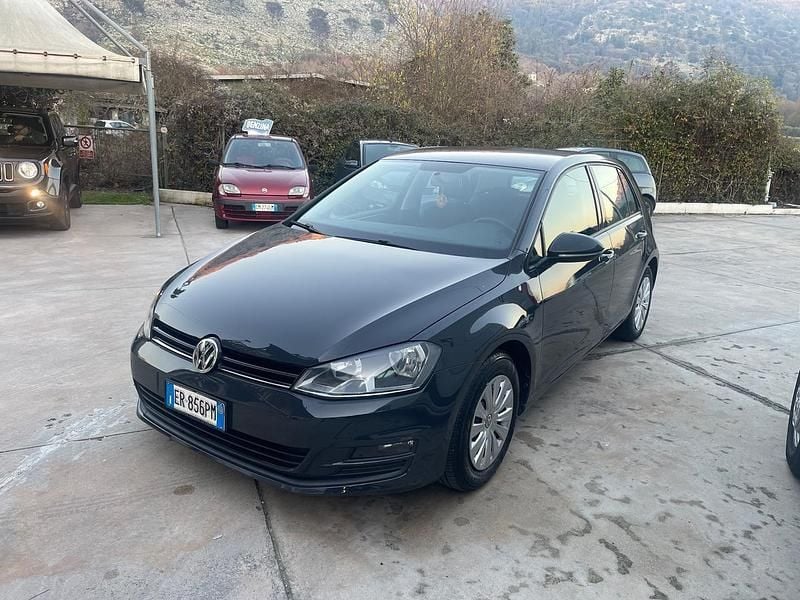 Usata VW Golf VII Trendline 105 CV (77 kW) 2013 Grigio Berlina