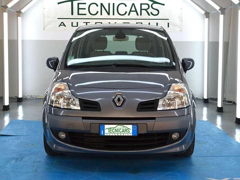 Grigio Usata 2008 Renault Grand Modus Monovolume | 2500 € (Buon prezzo) - Immagine 1/4