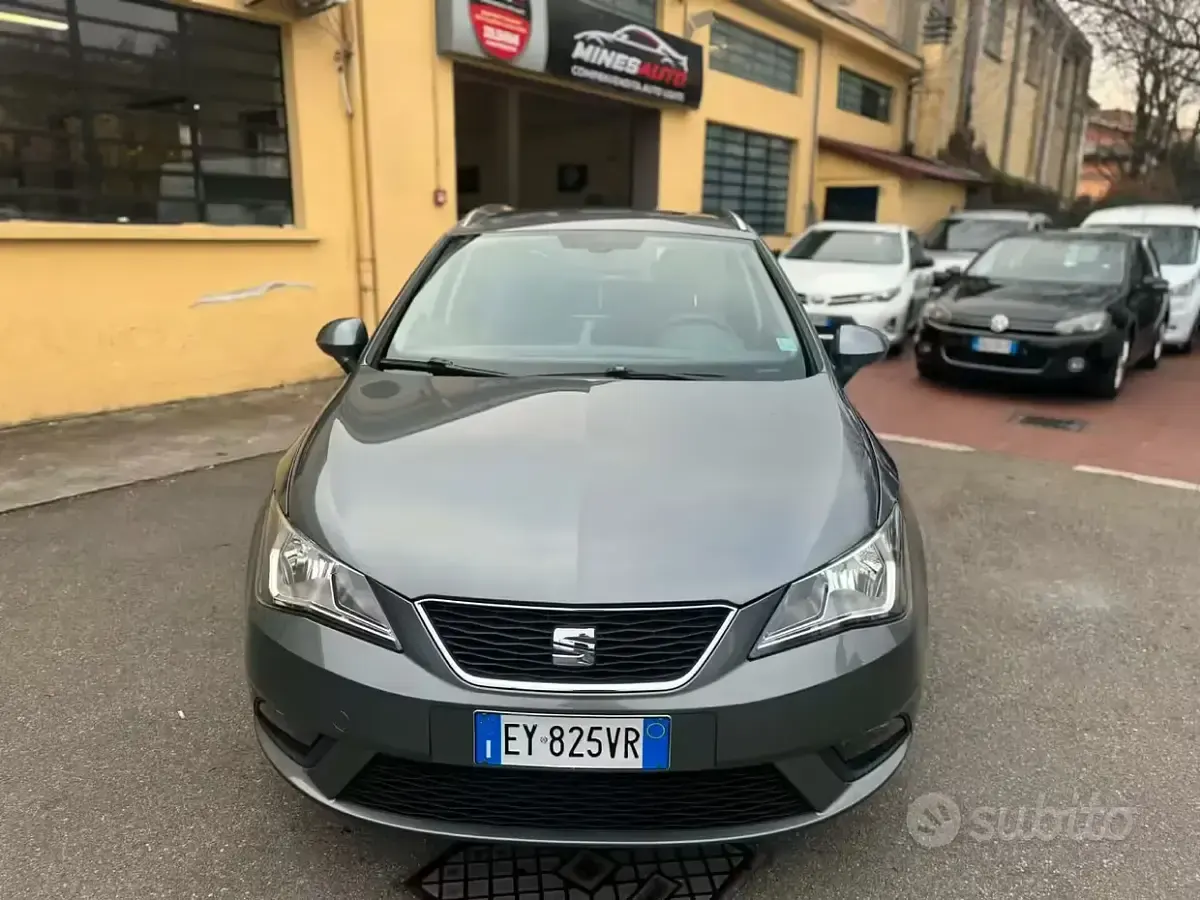 Usata Seat Ibiza ST Business 75 CV (55 kW) 2015 Grigio Station wagon