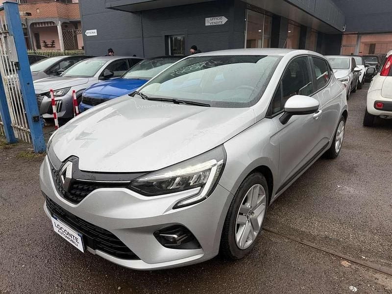Begagnad Renault Clio V Zen 91 HK (66 kW) 2022 Silver Sedan