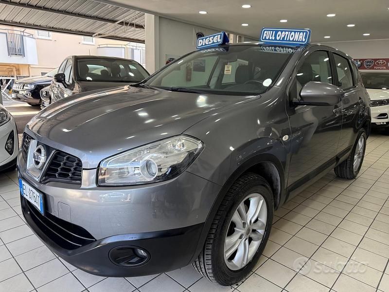 Usata Nissan Qashqai Tekna 110 CV (80 kW) 2012 Grigio SUV