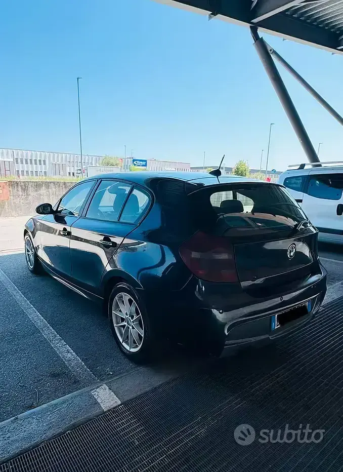 Usata BMW 118 M Sport 143 CV (105 kW) 2010 Bluazzurro Utilitaria