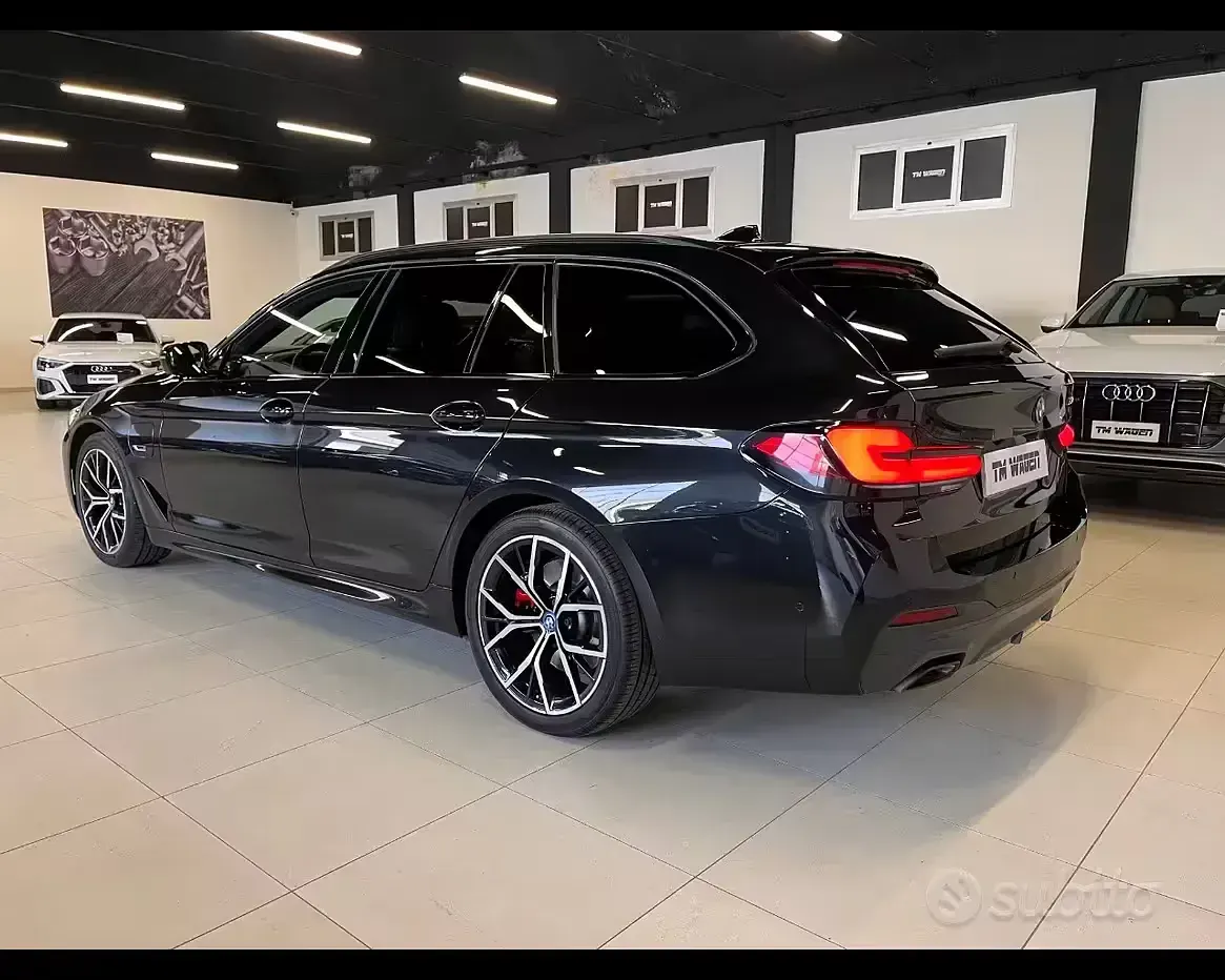 Usata BMW 530e M Sport 184 CV (135 kW) 2023 Nero Station wagon