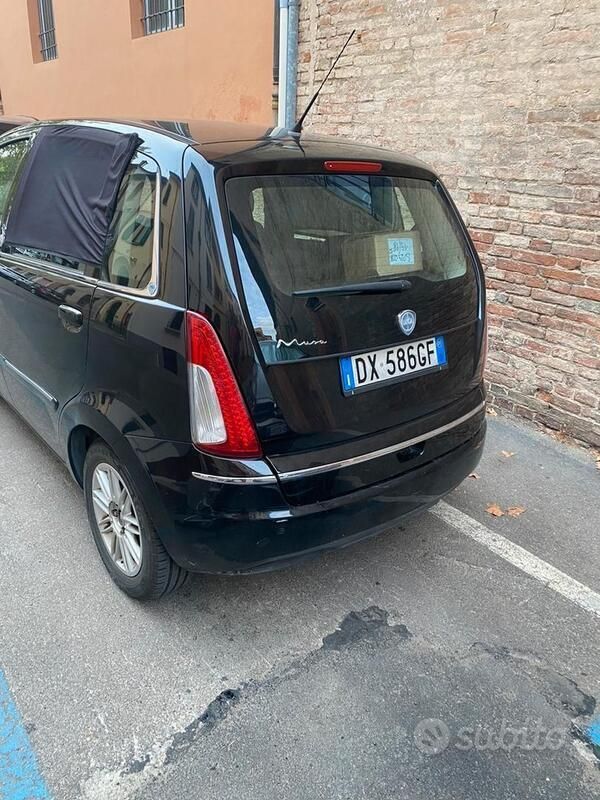 Usata Lancia Musa 77 CV (56 kW) 2009 Nero Monovolume