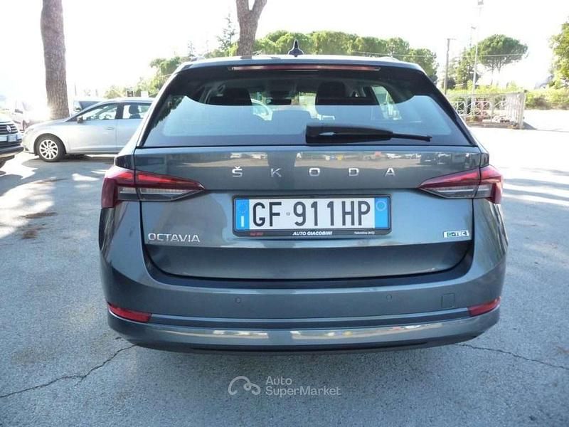 Usata Skoda Octavia G-TEC Executive 131 CV (96 kW) 2021 Antracite Station wagon