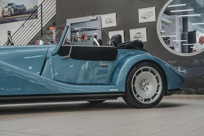 Usata Morgan Plus 340 CV (250 kW) 2025 Bahama blue Cabrio