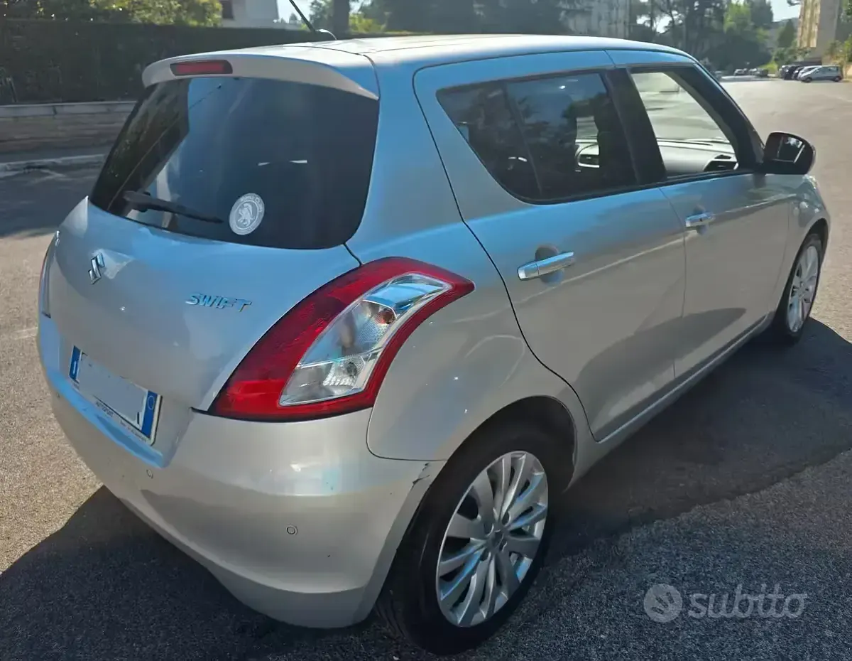 Usata Suzuki Swift GL 75 CV (55 kW) 2011 Grigio Utilitaria
