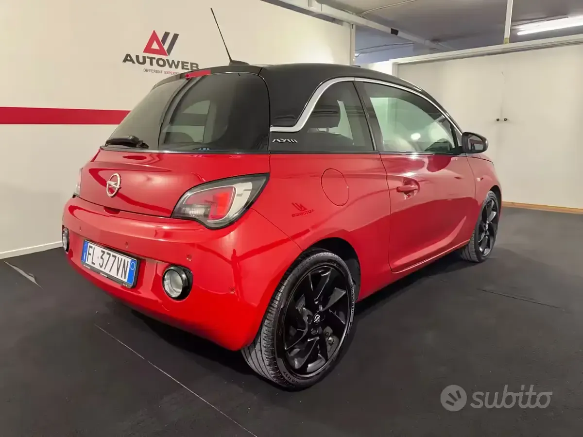 Usata Opel Adam Slam 87 CV (63 kW) 2017 Rosso Utilitaria
