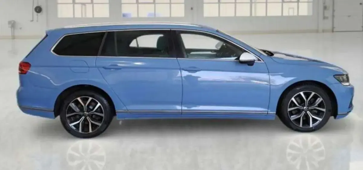 Usata VW Passat Executive 200 CV (147 kW) 2021 Blu Station wagon