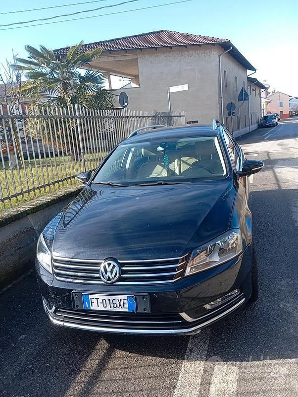 Usata VW Passat 140 CV (102 kW) 2011 Nero Station wagon