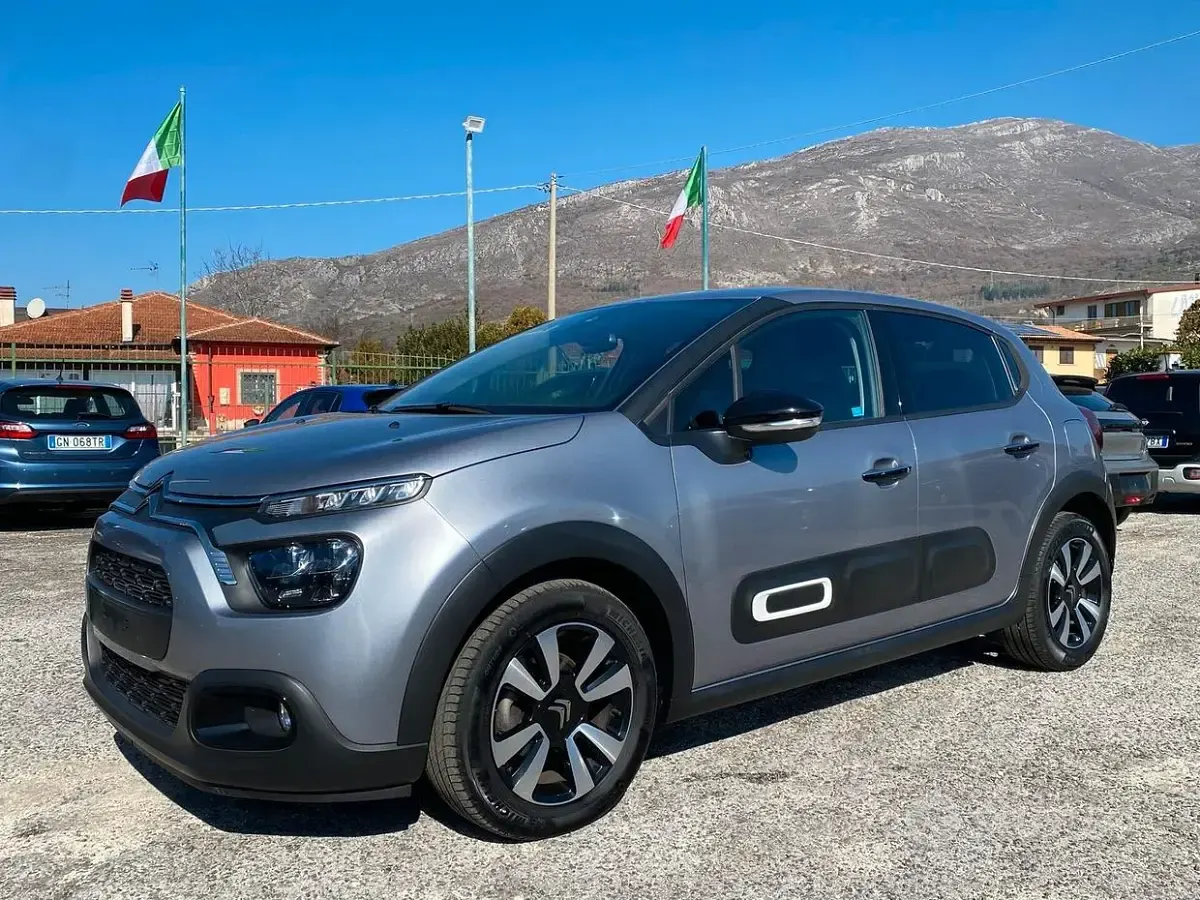 Usata Citroën C3 PureTech 110 CV (80 kW) 2024 Grigio Berlina