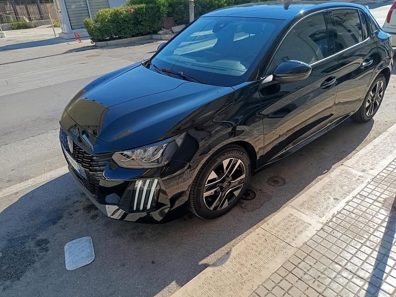 Nuova Peugeot 208 101 CV (74 kW) 2025 Nero Utilitaria
