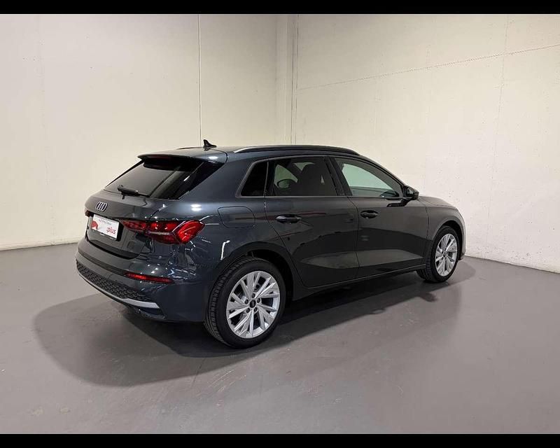 Usata Audi A3 Business 116 CV (85 kW) 2025 Grigio manhattan metallizzato Berlina