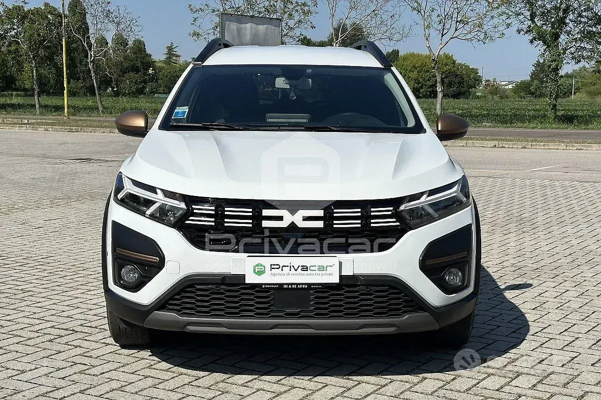 Usata Dacia Jogger Extreme 101 CV (74 kW) 2024 Bianco Monovolume