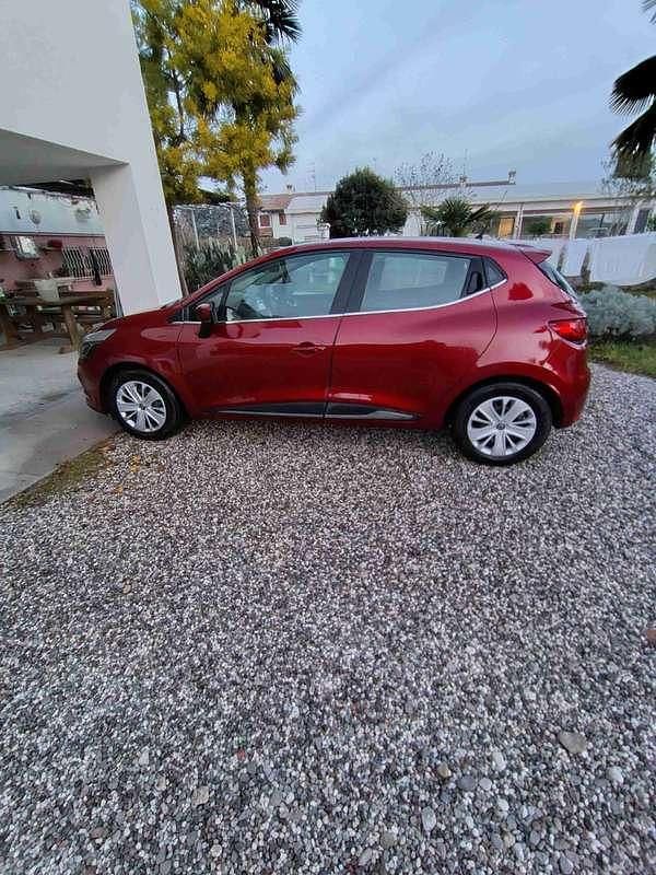 Usata Renault Clio IV Zen 75 CV (55 kW) 2017 Rosso Berlina
