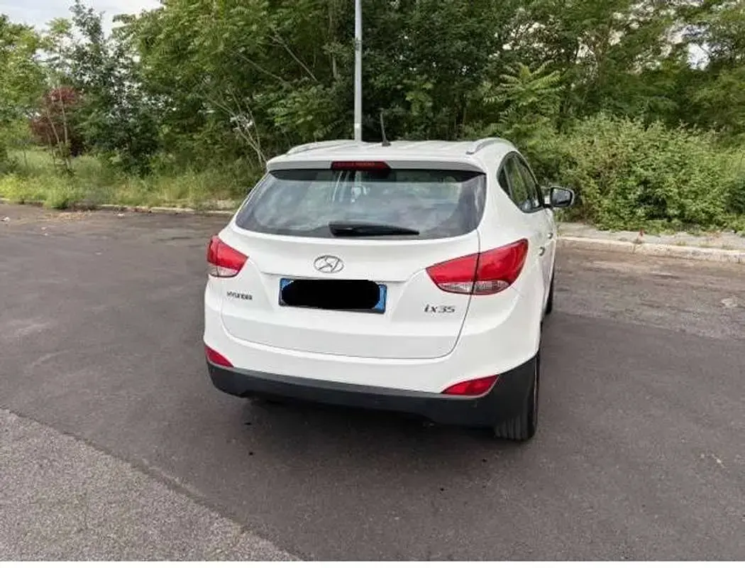 Käytetty Hyundai ix35 Comfort 135 HP (99 kW) 2012 Valkoinen Katumaasturi