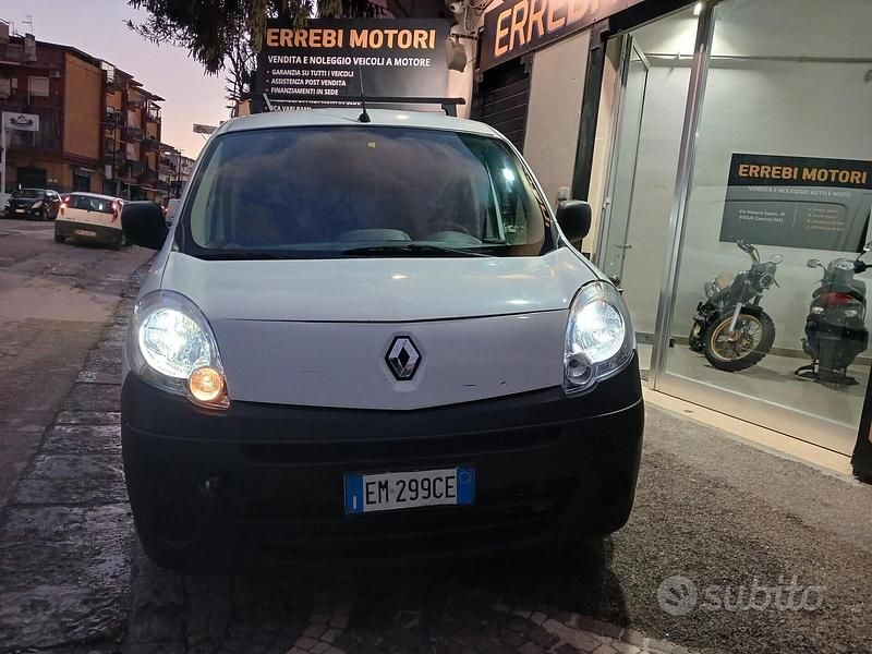 Usata Renault Kangoo 89 CV (65 kW) 2012 Bianco Monovolume