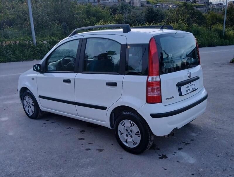 Usata Fiat Panda Dynamic 60 CV (44 kW) 2006 Bianco Utilitaria