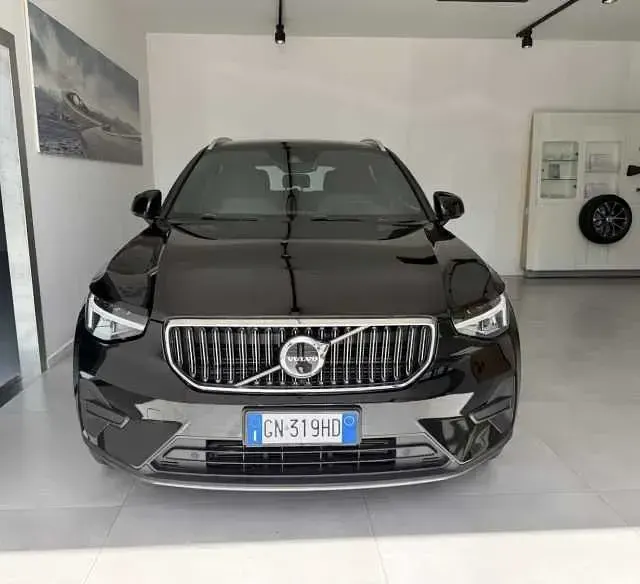 Usata Volvo XC40 Core 211 CV (155 kW) 2023 Nero SUV