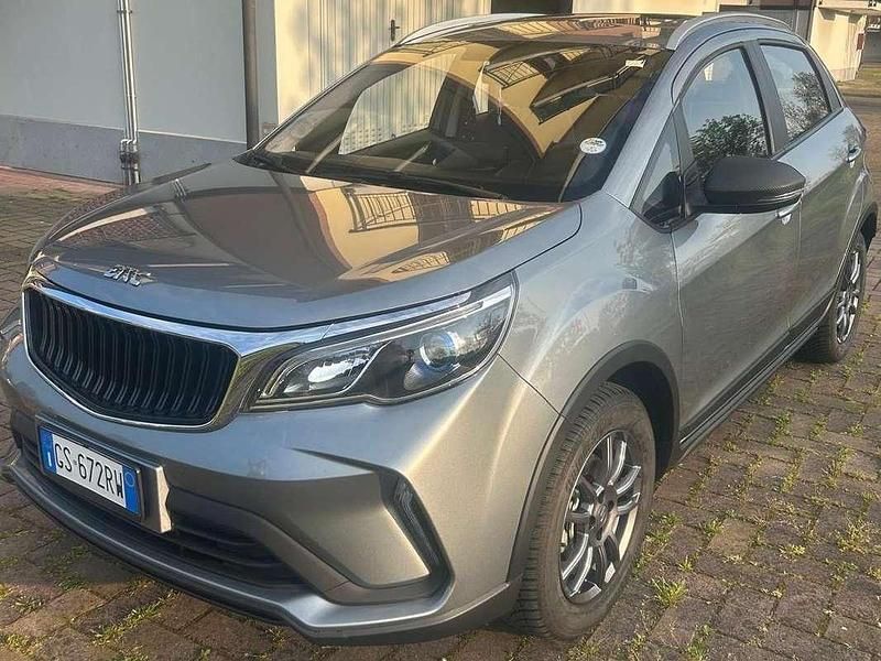 Usata EMC Wave 2 103 CV (75 kW) 2024 Grigio SUV