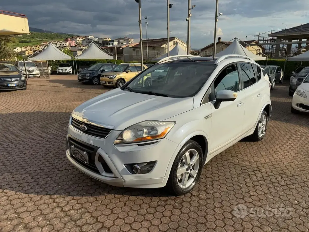 Usata Ford Kuga Individual 163 CV (119 kW) 2011 SUV