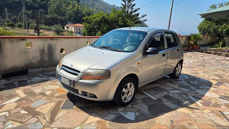 Usata Chevrolet Kalos 83 CV (61 kW) 2003 Grigio Utilitaria